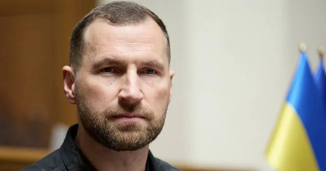 Xmara, Rusiyanın Ukraynaya hücumlarının artması səbəbindən Almaniya və Norveçə səfərlərini təxirə salıb