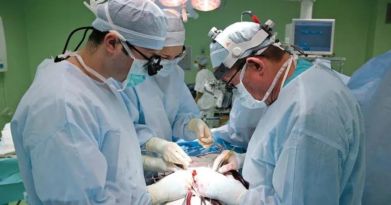 Meyitdən ürək transplantasiyası həyata keçirildi