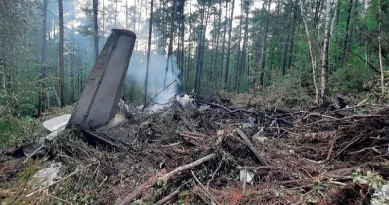 Военный самолет потерпел крушение в Амурской области: есть погибшие