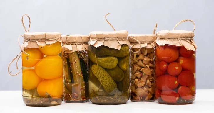 АПБА призывает граждан проверять качество консервированных продуктов перед покупкой