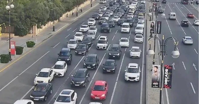 Bu yollarda tıxac var SİYAHI FOTO YENİLƏNİB