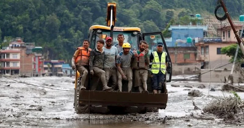 Nepal və Hindistanda yeni daşqınlar 70 nəfərin həyatına son qoydu