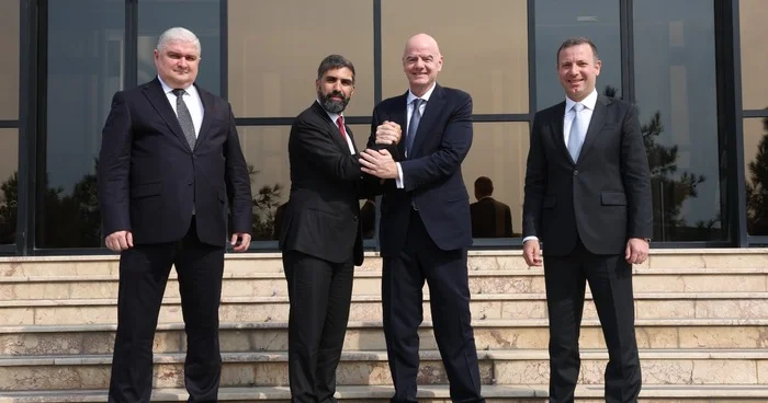 İnfantino Bakıda AFFA dan dəstək ismarışı