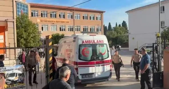 Türkiyədə məktəbdə daha bir insident ölən var