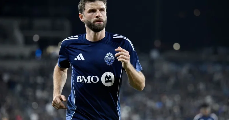 Tomas Müller “Vankuver”lə müqaviləsini uzatdı