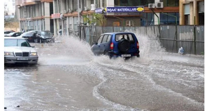 Bakıya leysan yağanda qurumlar necə işləyir?