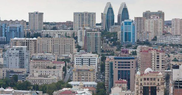 Köhnə tikililərdə qiymət sirri: 9 mərtəbəli binalar 5 mərtəbəliləri nə ilə üstələyir? (Video)