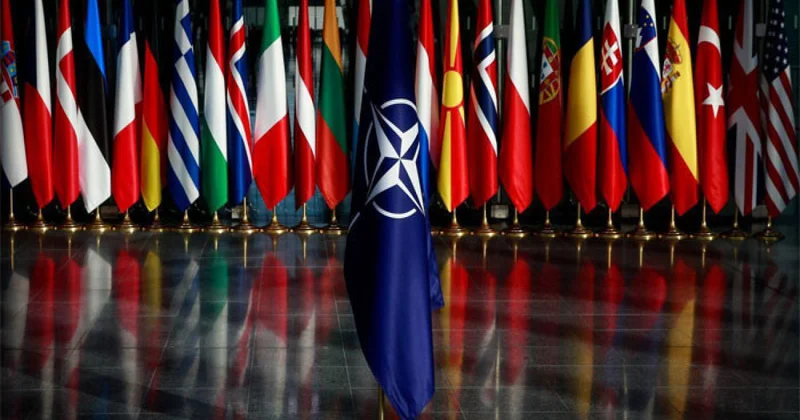 НАТО отвергла обвинения РФ в провокациях под Калининградом