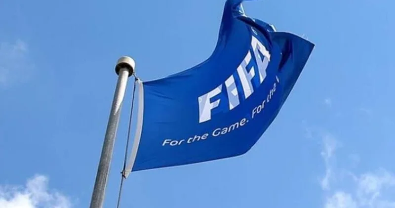 FIFA dan UEFA ya ittiham: İnfantino barədə yalan məlumat yayılıb