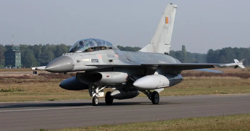 Zelenski: Belçika Ukraynaya ilin sonunadək üç F 16 qırıcısı verəcək