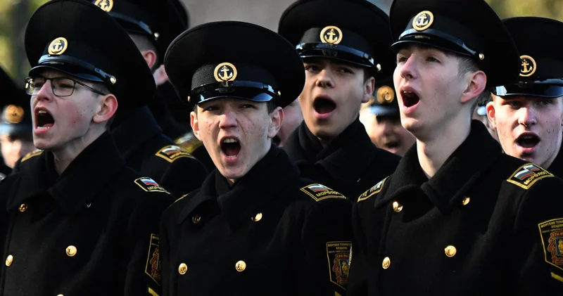 В России курсанты не могут отчислиться и расторгнуть контракты