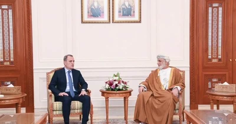 Ceyhun Bayramov Omanda iqtisadi əməkdaşlığı müzakirə edib