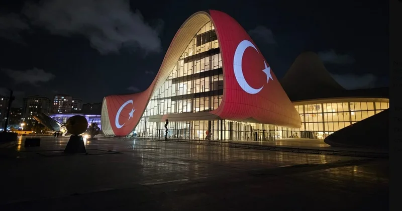 Центр Гейдара Алиева озарился флагом Турции Minval Politika