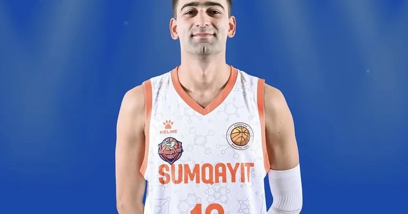 “Sumqayıt” oyunçusu ilə yollarını ayırıb RƏSMİ