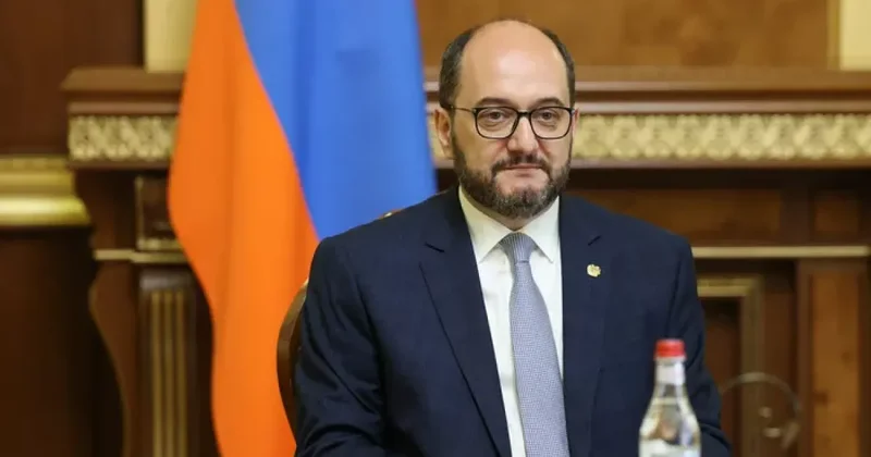 Глава аппарата Пашиняна: Между Баку и Ереваном идут интенсивные контакты