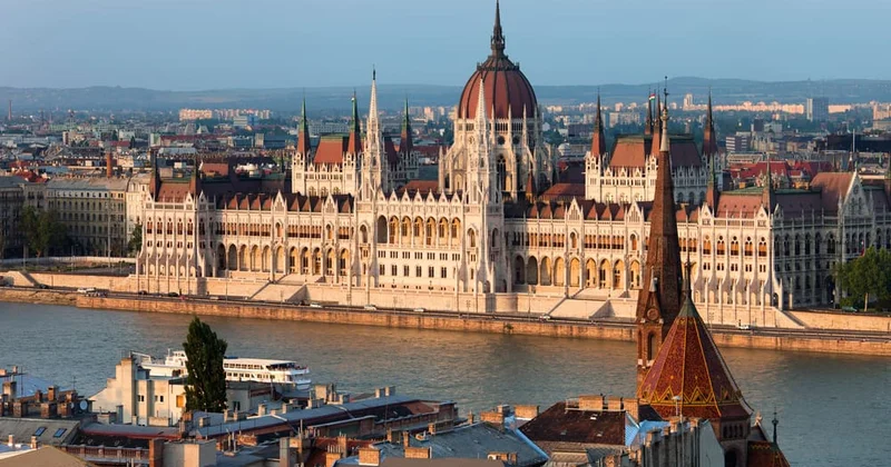 Macarıstanın sülh təşəbbüsü: Brüssellə yeni gərginlik dalğası yarana bilər