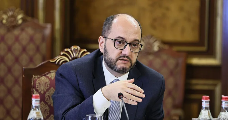 Баку и Ереван поддерживают интенсивный диалог по всем направлениям глава аппарата премьера Армении