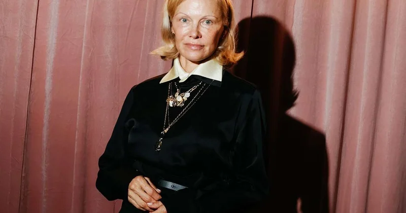 56 yaşlı aktrisa makiyajdan imtina etdi Təəccüblü səbəb