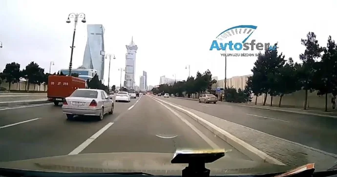 Zolaq dəyişmədən sağdan maşınları ötməyə görə cərimə yazıla bilər? İZAH VİDEO
