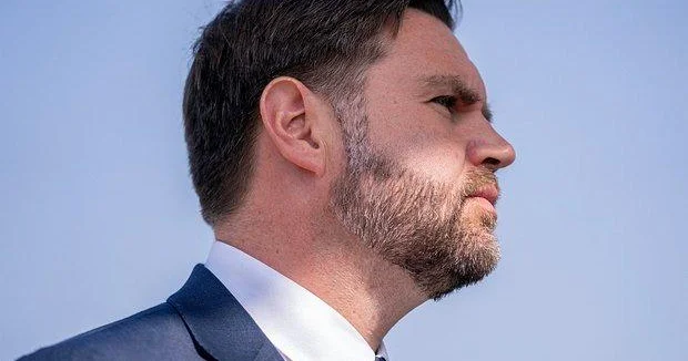 “Altı ay əvvəl Rusiya Ukrayna münaqişəsinin heç bitməyəcəyini düşünürdüm” Vens