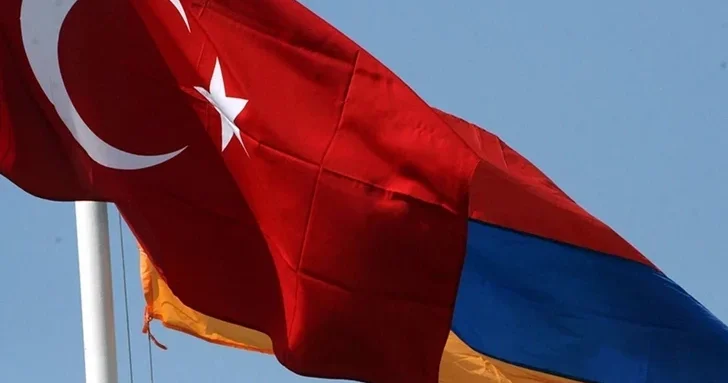 Папуашвили: Грузия поддерживает процесс нормализации между Турцией и Арменией