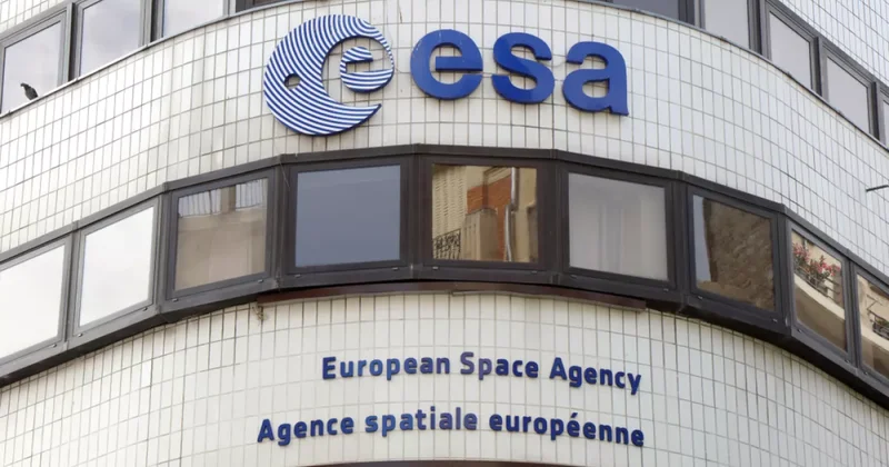 Европа ищет миллиард евро для разработки сети спутников шпионов