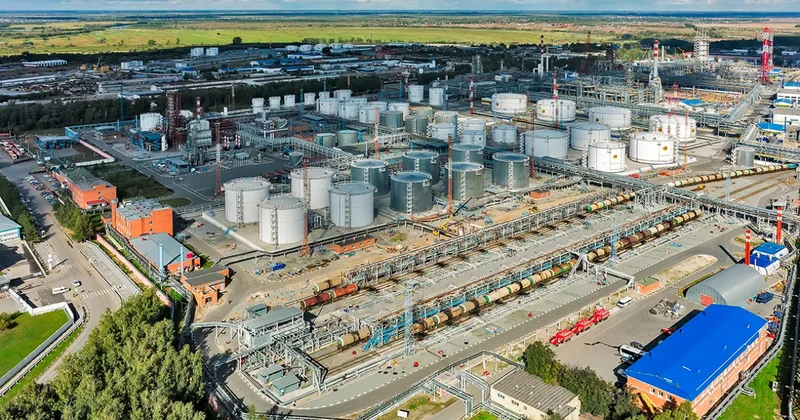 Атака дронов ВСУ: пожар в районе Марийского НПЗ ФОТО