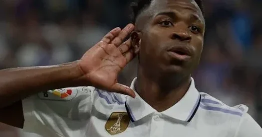 Vinisius agentindən ona yeni klub tapmasını istəyib