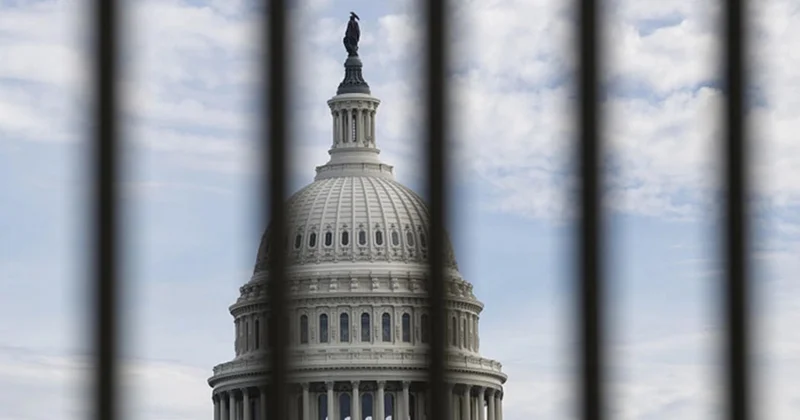 Денег нет, но вы держитесь по американски