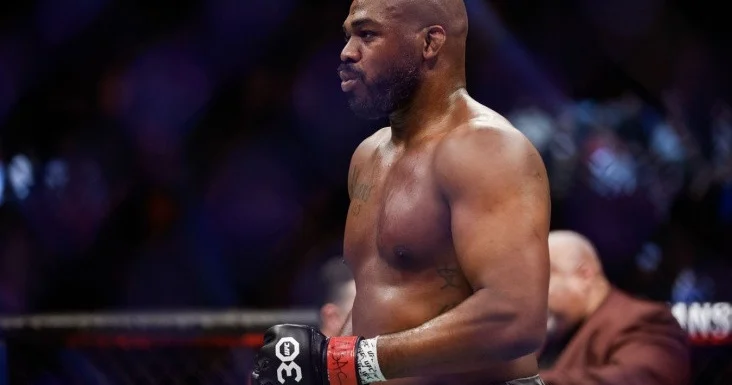 Keçmiş UFC çempionu Aspinallı lağa qoyub FOTO