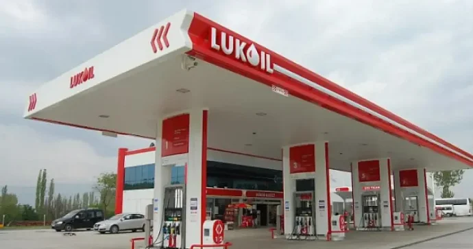 Lukoyl Azərbaycandakı yanacaqdoldurma məntəqələrini satışa çıxardı