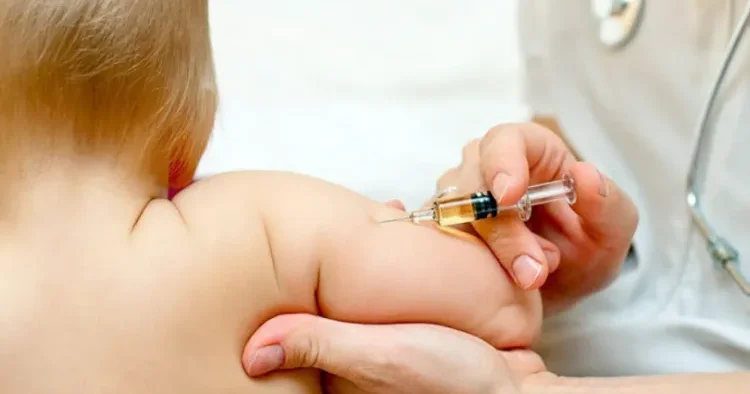 Uşqalara qrip əleyhinə vaksin vurmaq olar? Pediatrdan AÇIQLAMA