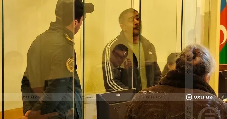 В Баку мужчина убил свою супругу в парке СУД