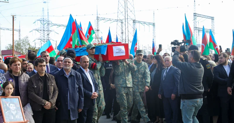 İtkin şəhid Azər Bayramov Suraxanı rayonunda dəfn edilib