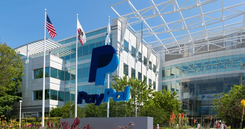 PayPal üçüncü rübdə xalis mənfəətini 24% artırıb