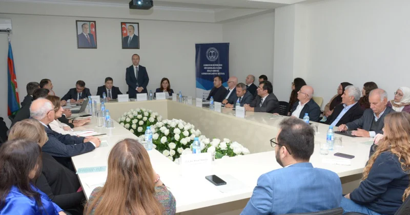 “Azərbaycanın İslam dövrü qəbiristanlıqları: tarixi arxeoloji və mədəni irs perspektivləri” dəyirmi masa