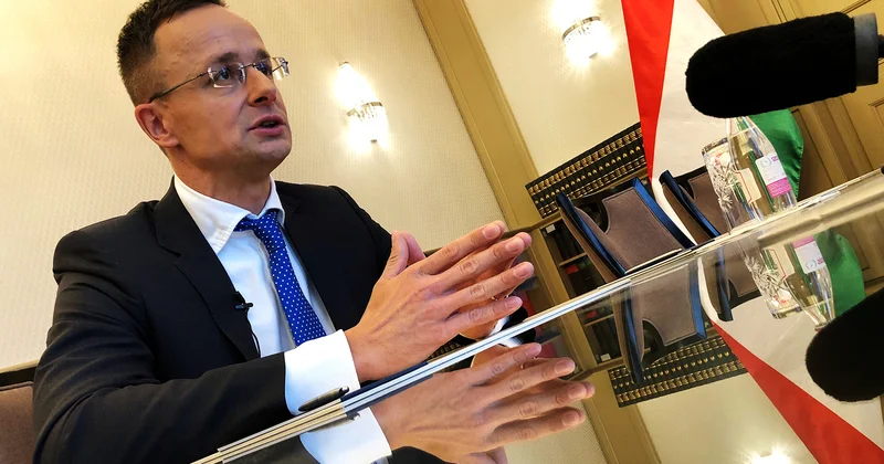 Сийярто: Европейцы подрывали усилия Трампа, Венгрия предложит площадку для мира