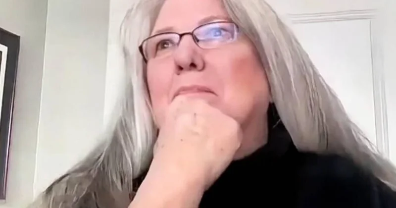 70 yaşında ərindən boşandı, striptizə başladı FOTO