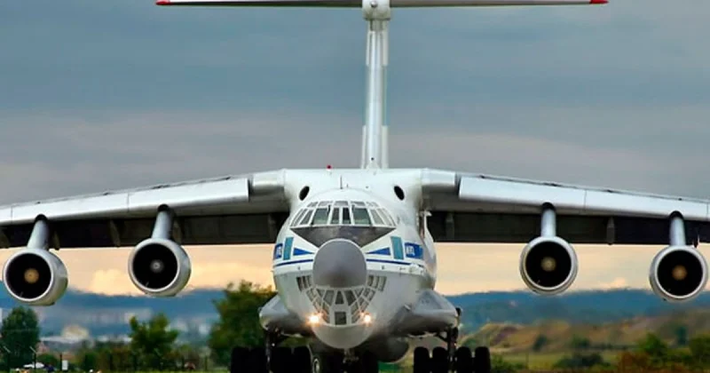 Ermənistan üzərindən uçan sirli rus təyyarəsi Silahlar kimə daşınır?