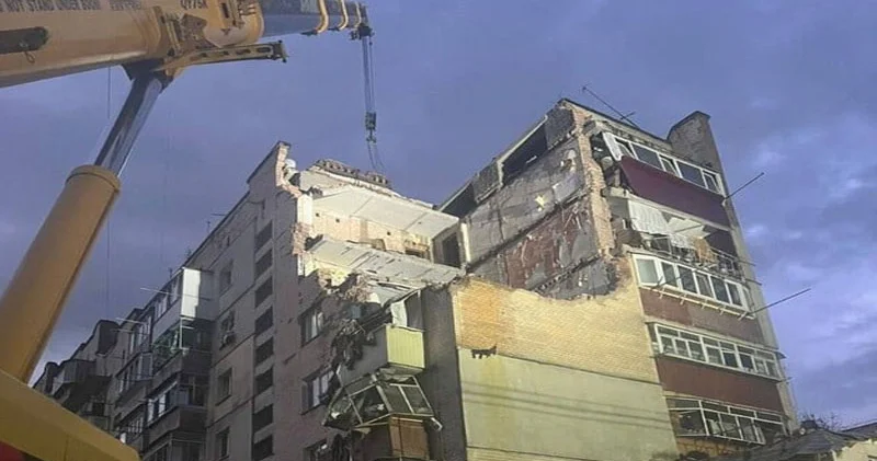 Krımda PUA hücumundan sonra neft bazaları, Stavropolda isə “Lukoil” zavodu yanır (VİDEO)