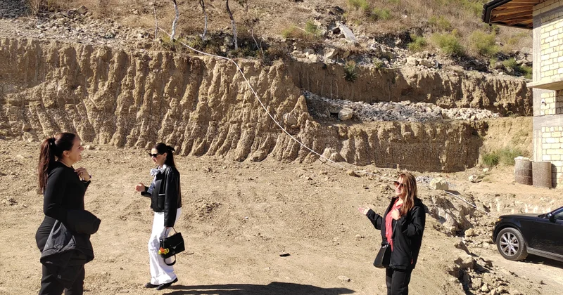 Qaraçuxur qəsəbəsində sürüşmələrin monitorinqi aparılıb