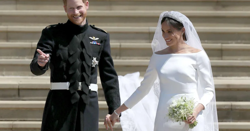 Меган Маркл выпустила свечу с ароматом своей свадьбы за $64