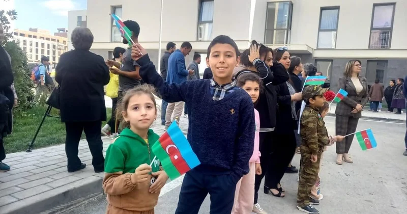 Xıdırlıya köçən 91 ailəyə mənzillərin açarları təqdim olundu Fotolar