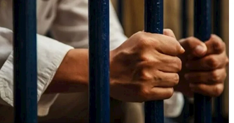 Bakı həbsxanasında İNSİDENT: məhkum özünü deşdi, biz qarnında qaldı