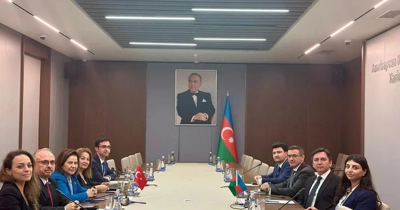 Yalçın Rəfiyev Berris Ekinci ilə ikitərəfli və beynəlxalq əməkdaşlıq imkanlarını müzakirə edib