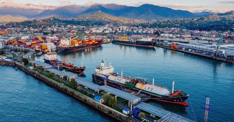 В Грузии начнут строить дорогу к порту Анаклия