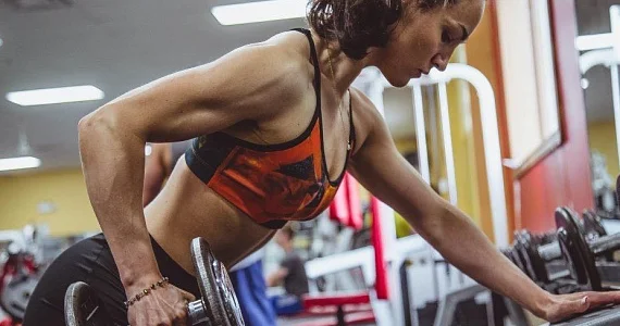 Üç ayda 50 kiloqram arıqlayana idman zalı “Porsche” hədiyyə edəcək