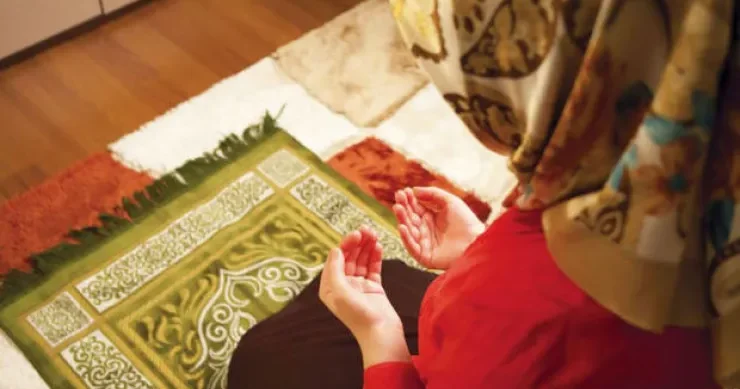 Arvadını namaz üstündə öldürənə AĞIR CƏZA: bişirdiyi yeməkləri saxladığı qadınlara aparırmış...