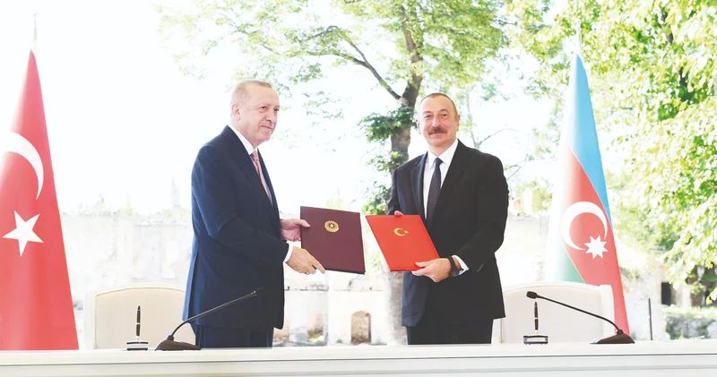 Sarsılmaz birliyin tarixi zəfərləri