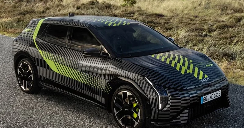 Kia EV4 GT brendin yeni elektrik idman avtomobili olmağa hazırlaşır...